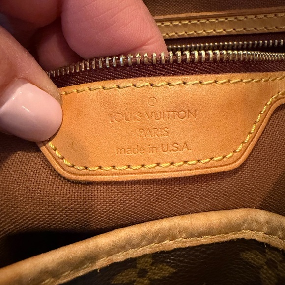 Louis Vuitton Batignolles Canvas - Picture 5 of 5